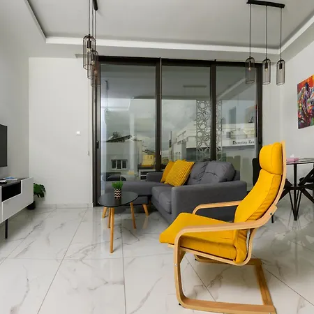 Pearl House Flat 301