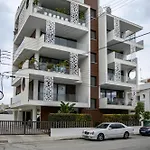 Apartament Pearl House Flat 301 *